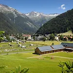 אתר קמפינג Hochoben - Only Empty Lots מאלניץ