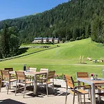 Hochoben - Only Empty Lots מאלניץ