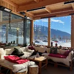 Hochoben - Only Empty Lots 2* מאלניץ