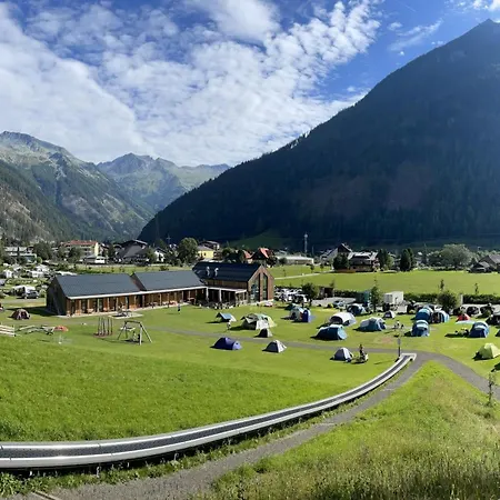 Hochoben Campingplatz 2*