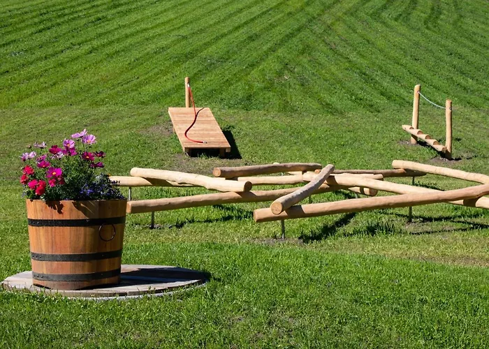 Hochoben - Only Empty Lots 营地 2*