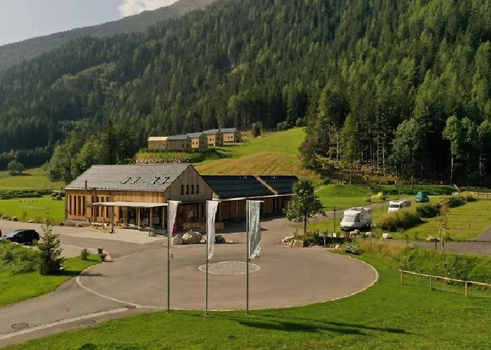 Hochoben - Only Empty Lots